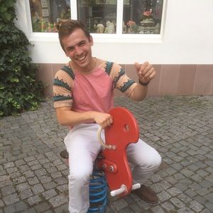 Meet your Posher, Zack